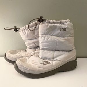 The North Face Insulated Puffer Quilted Boots with Drawstring Ankle, Women’s 10